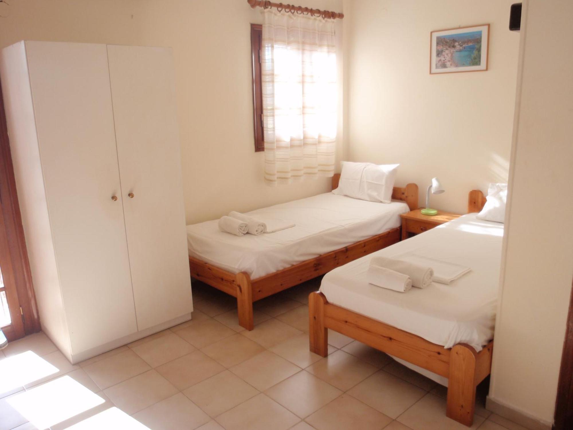 Apartament Vazakas