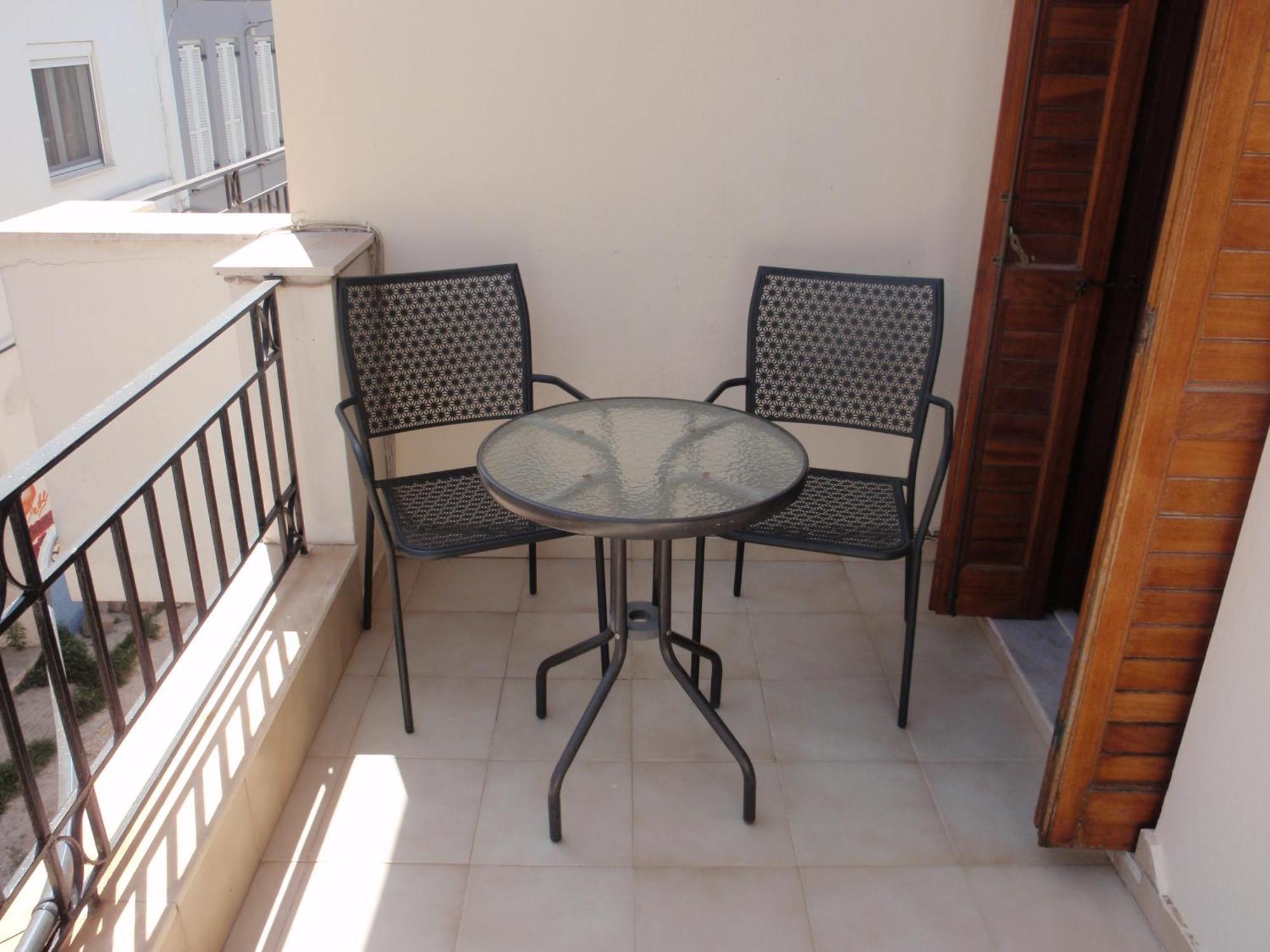 Apartament Vazakas