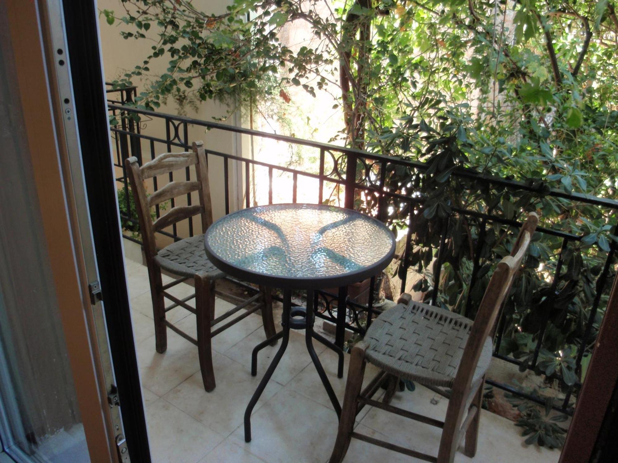 Apartament Vazakas