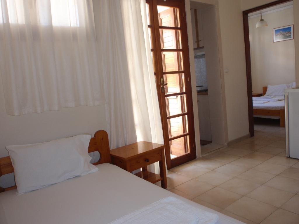 Apartament Vazakas